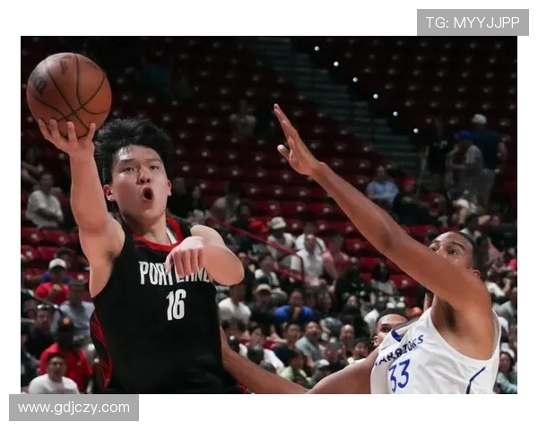 冲击三连胜快船迎战开拓者社媒预热海报点燃NBA赛前期待 冲击三连胜快船迎战开拓者社媒预热海报点燃NBA赛前期待